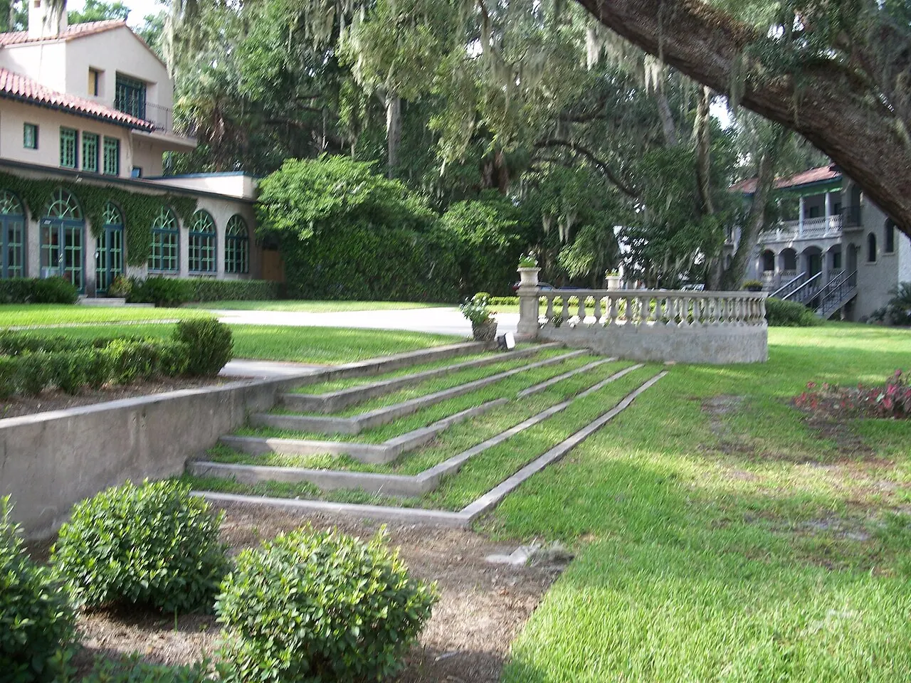 The Club Continental, Orange Park: Orange Park FL Club Continental stairs01